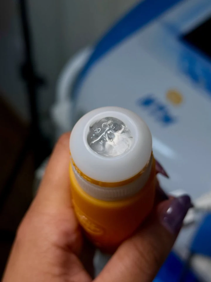 Equipamento de ultrassom apresentado no perfil da clínica